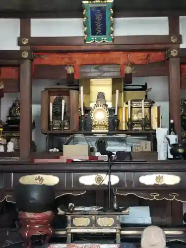 圓徳院　三面大黒天の{uncategorized: "未分類", other: "その他", undefined: "問題あり", building: "その他建物", grave: "お墓", sacred_gate: "鳥居", guardian: "狛犬", statue: "像", buddha: "仏像", history: "歴史", nature: "自然", garden: "庭園", animal: "動物", pagoda: "塔", temizu: "手水舎", mountain_gate: "山門・神門", sanctuary: "本殿・本堂", subordinate: "末社・摂社", art: "芸術", scenery: "景色", jizo: "地蔵", ema: "絵馬", goshuin: "御朱印", omikuji: "おみくじ", items: "授与品その他", amulet: "お守り", goshuincho: "御朱印帳", eats: "食事", festival: "お祭り", votive_dance: "神楽", shichigosan: "七五三参", wedding: "結婚式", experience: "体験その他", initially: "初詣", around: "周辺", anti_infection: "感染症対策"}