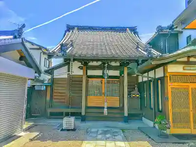 薬師寺の本殿・本堂