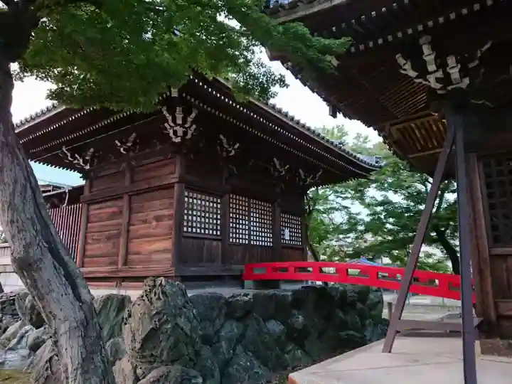 七所社の本殿・本堂