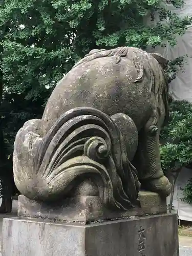 穏田神社の狛犬