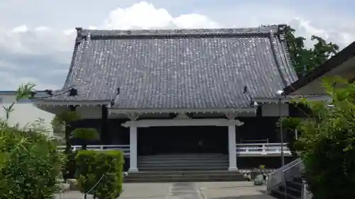 松秀寺の本殿・本堂