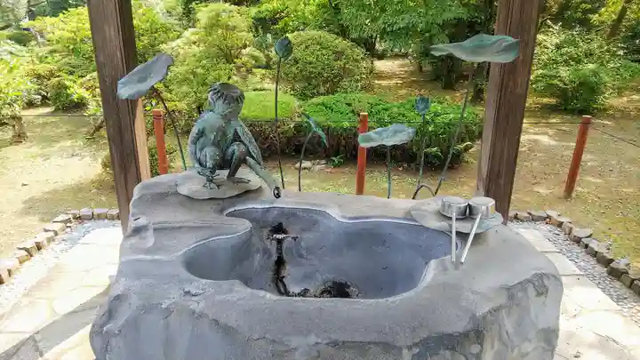 廣渡寺の手水舎