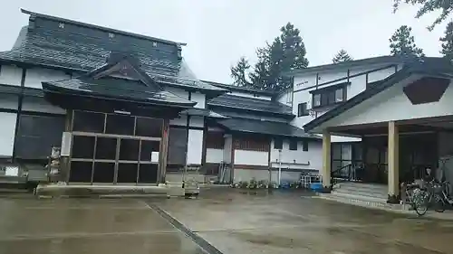 善立寺の本殿