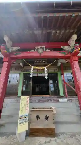 南方神社の{uncategorized: "未分類", other: "その他", undefined: "問題あり", building: "その他建物", grave: "お墓", sacred_gate: "鳥居", guardian: "狛犬", statue: "像", buddha: "仏像", history: "歴史", nature: "自然", garden: "庭園", animal: "動物", pagoda: "塔", temizu: "手水舎", mountain_gate: "山門・神門", sanctuary: "本殿・本堂", subordinate: "末社・摂社", art: "芸術", scenery: "景色", jizo: "地蔵", ema: "絵馬", goshuin: "御朱印", omikuji: "おみくじ", items: "授与品その他", amulet: "お守り", goshuincho: "御朱印帳", eats: "食事", festival: "お祭り", votive_dance: "神楽", shichigosan: "七五三参", wedding: "結婚式", experience: "体験その他", initially: "初詣", around: "周辺", anti_infection: "感染症対策"}