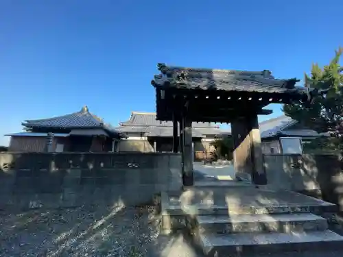 西光寺の{uncategorized: "未分類", other: "その他", undefined: "問題あり", building: "その他建物", grave: "お墓", sacred_gate: "鳥居", guardian: "狛犬", statue: "像", buddha: "仏像", history: "歴史", nature: "自然", garden: "庭園", animal: "動物", pagoda: "塔", temizu: "手水舎", mountain_gate: "山門・神門", sanctuary: "本殿・本堂", subordinate: "末社・摂社", art: "芸術", scenery: "景色", jizo: "地蔵", ema: "絵馬", goshuin: "御朱印", omikuji: "おみくじ", items: "授与品その他", amulet: "お守り", goshuincho: "御朱印帳", eats: "食事", festival: "お祭り", votive_dance: "神楽", shichigosan: "七五三参", wedding: "結婚式", experience: "体験その他", initially: "初詣", around: "周辺", anti_infection: "感染症対策"}