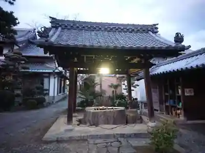 専覚寺の手水舎