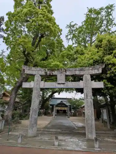 現人神社の{uncategorized: "未分類", other: "その他", undefined: "問題あり", building: "その他建物", grave: "お墓", sacred_gate: "鳥居", guardian: "狛犬", statue: "像", buddha: "仏像", history: "歴史", nature: "自然", garden: "庭園", animal: "動物", pagoda: "塔", temizu: "手水舎", mountain_gate: "山門・神門", sanctuary: "本殿・本堂", subordinate: "末社・摂社", art: "芸術", scenery: "景色", jizo: "地蔵", ema: "絵馬", goshuin: "御朱印", omikuji: "おみくじ", items: "授与品その他", amulet: "お守り", goshuincho: "御朱印帳", eats: "食事", festival: "お祭り", votive_dance: "神楽", shichigosan: "七五三参", wedding: "結婚式", experience: "体験その他", initially: "初詣", around: "周辺", anti_infection: "感染症対策"}