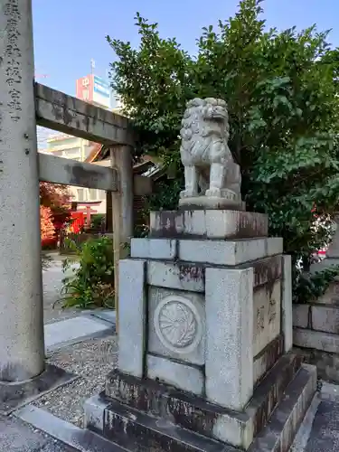 三輪神社の狛犬