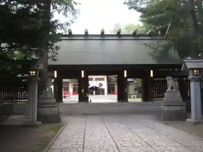 帯廣神社の山門・神門