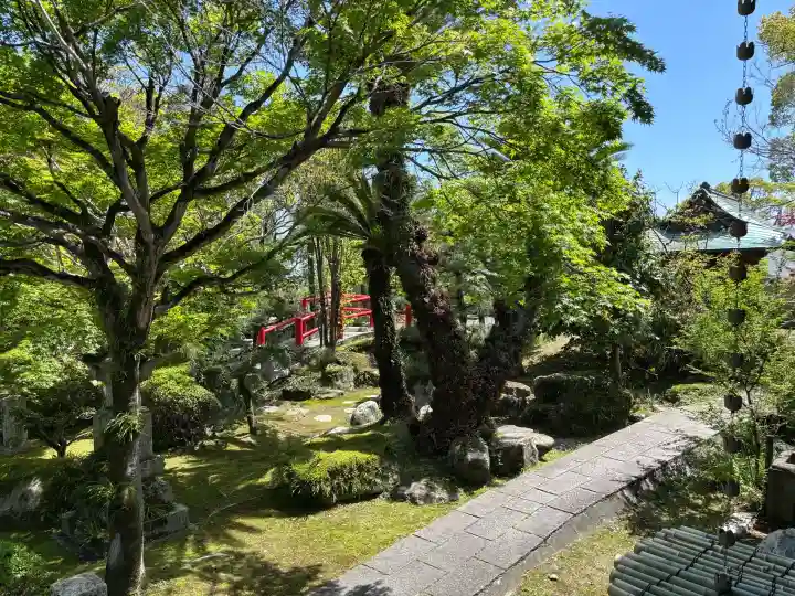 伊勢の国 四天王寺の{uncategorized: "未分類", other: "その他", undefined: "問題あり", building: "その他建物", grave: "お墓", sacred_gate: "鳥居", guardian: "狛犬", statue: "像", buddha: "仏像", history: "歴史", nature: "自然", garden: "庭園", animal: "動物", pagoda: "塔", temizu: "手水舎", mountain_gate: "山門・神門", sanctuary: "本殿・本堂", subordinate: "末社・摂社", art: "芸術", scenery: "景色", jizo: "地蔵", ema: "絵馬", goshuin: "御朱印", omikuji: "おみくじ", items: "授与品その他", amulet: "お守り", goshuincho: "御朱印帳", eats: "食事", festival: "お祭り", votive_dance: "神楽", shichigosan: "七五三参", wedding: "結婚式", experience: "体験その他", initially: "初詣", around: "周辺", anti_infection: "感染症対策"}