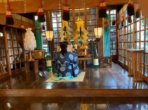 三輪神社の本殿・本堂