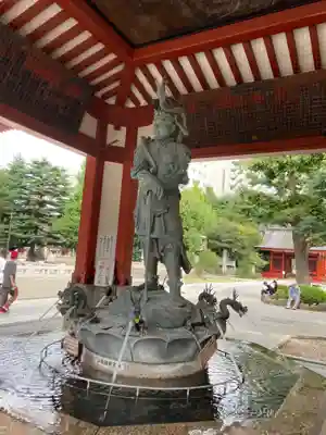 浅草寺の手水舎