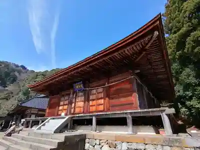 温泉寺の本殿・本堂