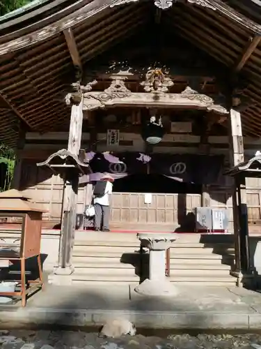 清滝寺の本殿・本堂