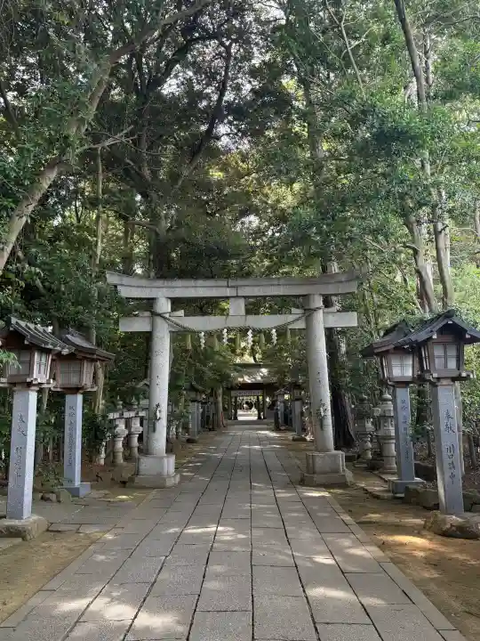 駒木諏訪神社の{uncategorized: "未分類", other: "その他", undefined: "問題あり", building: "その他建物", grave: "お墓", sacred_gate: "鳥居", guardian: "狛犬", statue: "像", buddha: "仏像", history: "歴史", nature: "自然", garden: "庭園", animal: "動物", pagoda: "塔", temizu: "手水舎", mountain_gate: "山門・神門", sanctuary: "本殿・本堂", subordinate: "末社・摂社", art: "芸術", scenery: "景色", jizo: "地蔵", ema: "絵馬", goshuin: "御朱印", omikuji: "おみくじ", items: "授与品その他", amulet: "お守り", goshuincho: "御朱印帳", eats: "食事", festival: "お祭り", votive_dance: "神楽", shichigosan: "七五三参", wedding: "結婚式", experience: "体験その他", initially: "初詣", around: "周辺", anti_infection: "感染症対策"}