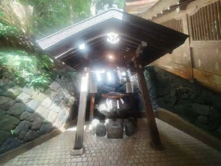 狭井坐大神荒魂神社(狭井神社)(奈良県)