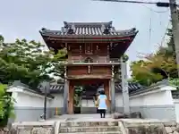 傳宗院の山門・神門