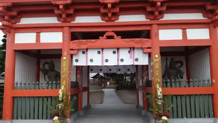 金泉寺の山門・神門