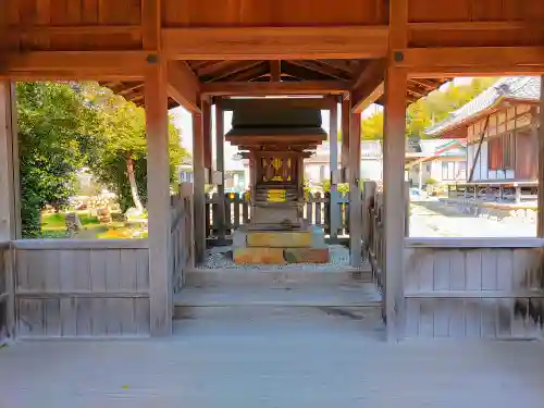 白山社（仲畑）の本殿・本堂