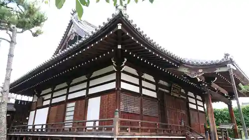 阿弥陀寺の本殿・本堂