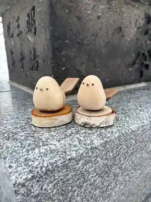 札幌諏訪神社の像