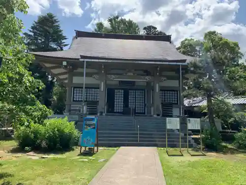 称念寺の本殿