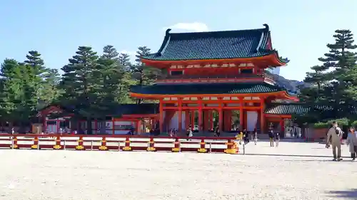 平安神宮の山門