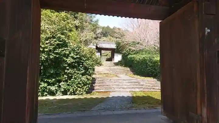 興福院の山門・神門