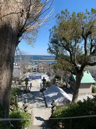 走水神社の{uncategorized: "未分類", other: "その他", undefined: "問題あり", building: "その他建物", grave: "お墓", sacred_gate: "鳥居", guardian: "狛犬", statue: "像", buddha: "仏像", history: "歴史", nature: "自然", garden: "庭園", animal: "動物", pagoda: "塔", temizu: "手水舎", mountain_gate: "山門・神門", sanctuary: "本殿・本堂", subordinate: "末社・摂社", art: "芸術", scenery: "景色", jizo: "地蔵", ema: "絵馬", goshuin: "御朱印", omikuji: "おみくじ", items: "授与品その他", amulet: "お守り", goshuincho: "御朱印帳", eats: "食事", festival: "お祭り", votive_dance: "神楽", shichigosan: "七五三参", wedding: "結婚式", experience: "体験その他", initially: "初詣", around: "周辺", anti_infection: "感染症対策"}