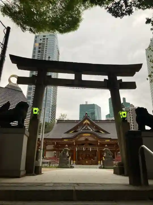 西久保八幡神社の{uncategorized: "未分類", other: "その他", undefined: "問題あり", building: "その他建物", grave: "お墓", sacred_gate: "鳥居", guardian: "狛犬", statue: "像", buddha: "仏像", history: "歴史", nature: "自然", garden: "庭園", animal: "動物", pagoda: "塔", temizu: "手水舎", mountain_gate: "山門・神門", sanctuary: "本殿・本堂", subordinate: "末社・摂社", art: "芸術", scenery: "景色", jizo: "地蔵", ema: "絵馬", goshuin: "御朱印", omikuji: "おみくじ", items: "授与品その他", amulet: "お守り", goshuincho: "御朱印帳", eats: "食事", festival: "お祭り", votive_dance: "神楽", shichigosan: "七五三参", wedding: "結婚式", experience: "体験その他", initially: "初詣", around: "周辺", anti_infection: "感染症対策"}