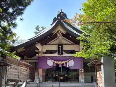 彌彦神社　(伊夜日子神社)の本殿・本堂