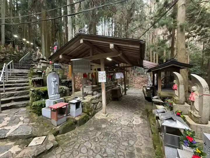 宝山寺の{uncategorized: "未分類", other: "その他", undefined: "問題あり", building: "その他建物", grave: "お墓", sacred_gate: "鳥居", guardian: "狛犬", statue: "像", buddha: "仏像", history: "歴史", nature: "自然", garden: "庭園", animal: "動物", pagoda: "塔", temizu: "手水舎", mountain_gate: "山門・神門", sanctuary: "本殿・本堂", subordinate: "末社・摂社", art: "芸術", scenery: "景色", jizo: "地蔵", ema: "絵馬", goshuin: "御朱印", omikuji: "おみくじ", items: "授与品その他", amulet: "お守り", goshuincho: "御朱印帳", eats: "食事", festival: "お祭り", votive_dance: "神楽", shichigosan: "七五三参", wedding: "結婚式", experience: "体験その他", initially: "初詣", around: "周辺", anti_infection: "感染症対策"}