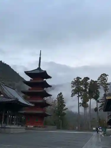 久遠寺の塔