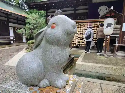 岡崎神社の狛犬