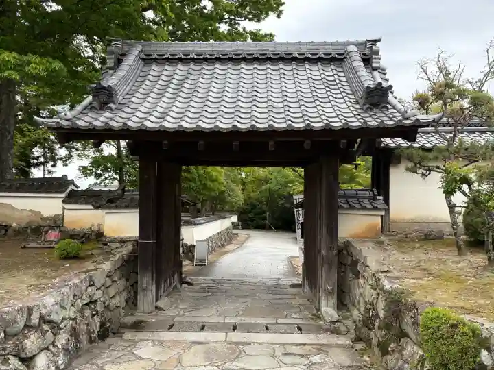 滋賀院門跡の{uncategorized: "未分類", other: "その他", undefined: "問題あり", building: "その他建物", grave: "お墓", sacred_gate: "鳥居", guardian: "狛犬", statue: "像", buddha: "仏像", history: "歴史", nature: "自然", garden: "庭園", animal: "動物", pagoda: "塔", temizu: "手水舎", mountain_gate: "山門・神門", sanctuary: "本殿・本堂", subordinate: "末社・摂社", art: "芸術", scenery: "景色", jizo: "地蔵", ema: "絵馬", goshuin: "御朱印", omikuji: "おみくじ", items: "授与品その他", amulet: "お守り", goshuincho: "御朱印帳", eats: "食事", festival: "お祭り", votive_dance: "神楽", shichigosan: "七五三参", wedding: "結婚式", experience: "体験その他", initially: "初詣", around: "周辺", anti_infection: "感染症対策"}