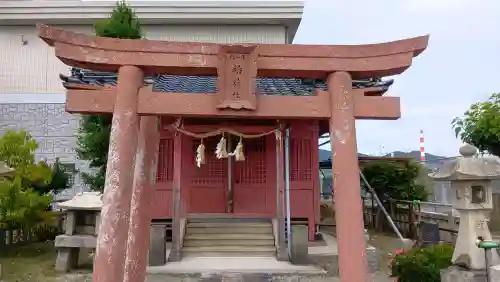 藤十郎大神社の{uncategorized: "未分類", other: "その他", undefined: "問題あり", building: "その他建物", grave: "お墓", sacred_gate: "鳥居", guardian: "狛犬", statue: "像", buddha: "仏像", history: "歴史", nature: "自然", garden: "庭園", animal: "動物", pagoda: "塔", temizu: "手水舎", mountain_gate: "山門・神門", sanctuary: "本殿・本堂", subordinate: "末社・摂社", art: "芸術", scenery: "景色", jizo: "地蔵", ema: "絵馬", goshuin: "御朱印", omikuji: "おみくじ", items: "授与品その他", amulet: "お守り", goshuincho: "御朱印帳", eats: "食事", festival: "お祭り", votive_dance: "神楽", shichigosan: "七五三参", wedding: "結婚式", experience: "体験その他", initially: "初詣", around: "周辺", anti_infection: "感染症対策"}