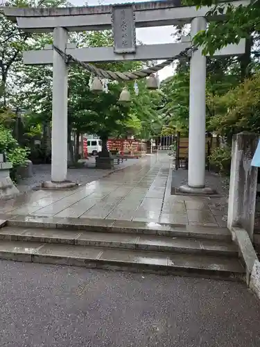 鎮守氷川神社の鳥居