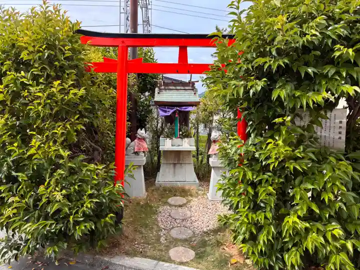雲井稲荷神社の本殿・本堂