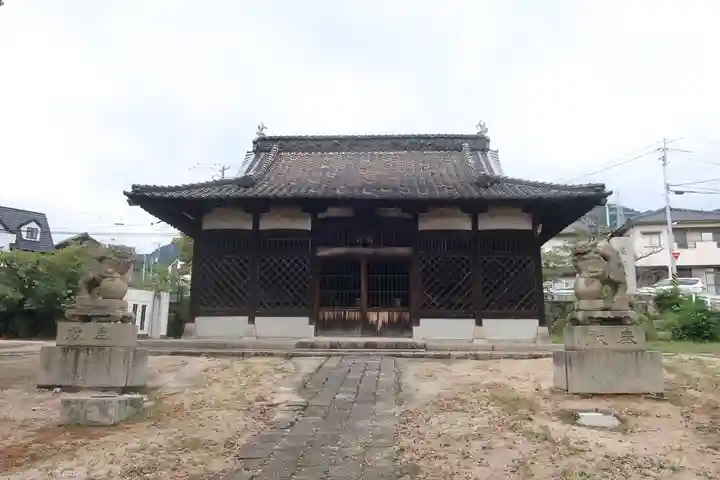 平原神社の本殿・本堂