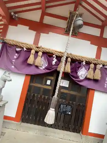 末廣稲荷神社の本殿