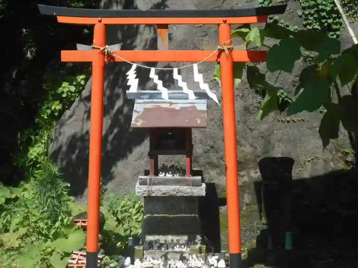 雷神社の末社・摂社