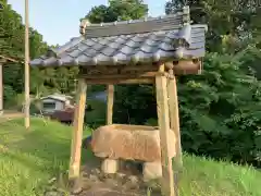 日月神社の手水