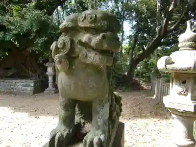 諏訪神社の狛犬