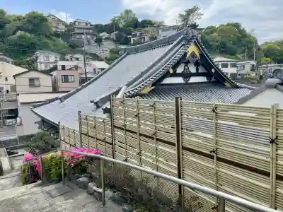 長源寺の{uncategorized: "未分類", other: "その他", undefined: "問題あり", building: "その他建物", grave: "お墓", sacred_gate: "鳥居", guardian: "狛犬", statue: "像", buddha: "仏像", history: "歴史", nature: "自然", garden: "庭園", animal: "動物", pagoda: "塔", temizu: "手水舎", mountain_gate: "山門・神門", sanctuary: "本殿・本堂", subordinate: "末社・摂社", art: "芸術", scenery: "景色", jizo: "地蔵", ema: "絵馬", goshuin: "御朱印", omikuji: "おみくじ", items: "授与品その他", amulet: "お守り", goshuincho: "御朱印帳", eats: "食事", festival: "お祭り", votive_dance: "神楽", shichigosan: "七五三参", wedding: "結婚式", experience: "体験その他", initially: "初詣", around: "周辺", anti_infection: "感染症対策"}