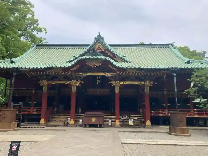 根津神社の{uncategorized: "未分類", other: "その他", undefined: "問題あり", building: "その他建物", grave: "お墓", sacred_gate: "鳥居", guardian: "狛犬", statue: "像", buddha: "仏像", history: "歴史", nature: "自然", garden: "庭園", animal: "動物", pagoda: "塔", temizu: "手水舎", mountain_gate: "山門・神門", sanctuary: "本殿・本堂", subordinate: "末社・摂社", art: "芸術", scenery: "景色", jizo: "地蔵", ema: "絵馬", goshuin: "御朱印", omikuji: "おみくじ", items: "授与品その他", amulet: "お守り", goshuincho: "御朱印帳", eats: "食事", festival: "お祭り", votive_dance: "神楽", shichigosan: "七五三参", wedding: "結婚式", experience: "体験その他", initially: "初詣", around: "周辺", anti_infection: "感染症対策"}