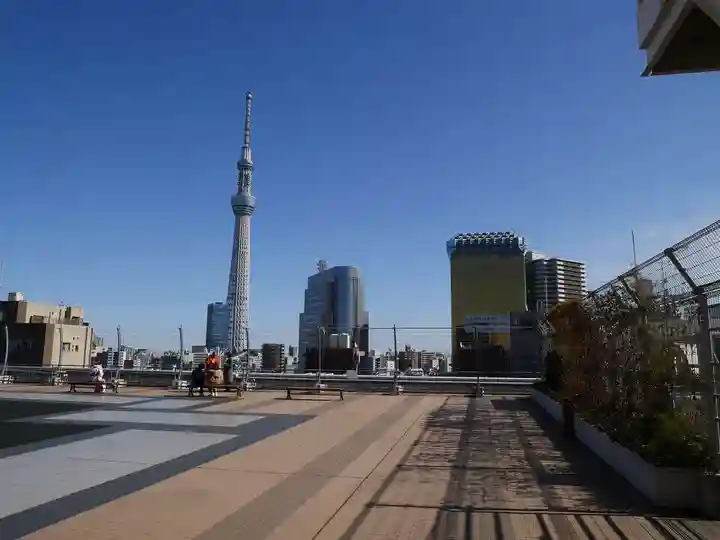 出世稲荷神社の周辺