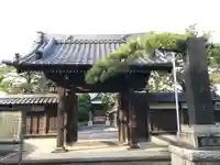 泉沢寺の山門・神門