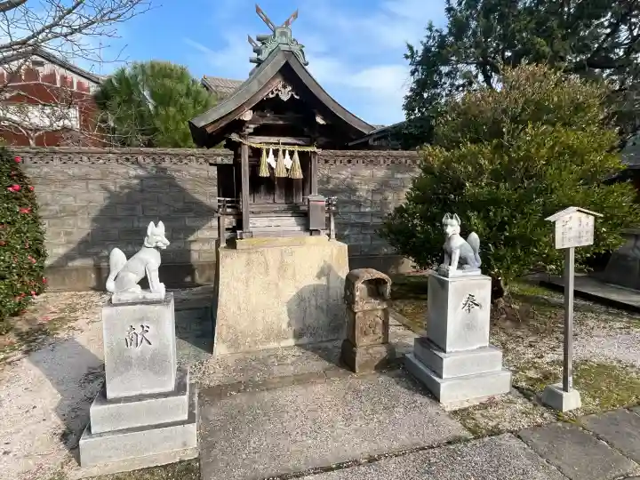 宇美神社の{uncategorized: "未分類", other: "その他", undefined: "問題あり", building: "その他建物", grave: "お墓", sacred_gate: "鳥居", guardian: "狛犬", statue: "像", buddha: "仏像", history: "歴史", nature: "自然", garden: "庭園", animal: "動物", pagoda: "塔", temizu: "手水舎", mountain_gate: "山門・神門", sanctuary: "本殿・本堂", subordinate: "末社・摂社", art: "芸術", scenery: "景色", jizo: "地蔵", ema: "絵馬", goshuin: "御朱印", omikuji: "おみくじ", items: "授与品その他", amulet: "お守り", goshuincho: "御朱印帳", eats: "食事", festival: "お祭り", votive_dance: "神楽", shichigosan: "七五三参", wedding: "結婚式", experience: "体験その他", initially: "初詣", around: "周辺", anti_infection: "感染症対策"}