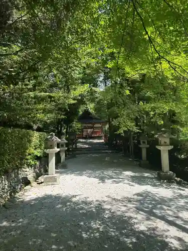 大田神社（賀茂別雷神社境外摂社）の{uncategorized: "未分類", other: "その他", undefined: "問題あり", building: "その他建物", grave: "お墓", sacred_gate: "鳥居", guardian: "狛犬", statue: "像", buddha: "仏像", history: "歴史", nature: "自然", garden: "庭園", animal: "動物", pagoda: "塔", temizu: "手水舎", mountain_gate: "山門・神門", sanctuary: "本殿・本堂", subordinate: "末社・摂社", art: "芸術", scenery: "景色", jizo: "地蔵", ema: "絵馬", goshuin: "御朱印", omikuji: "おみくじ", items: "授与品その他", amulet: "お守り", goshuincho: "御朱印帳", eats: "食事", festival: "お祭り", votive_dance: "神楽", shichigosan: "七五三参", wedding: "結婚式", experience: "体験その他", initially: "初詣", around: "周辺", anti_infection: "感染症対策"}