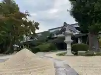 月山寺の庭園